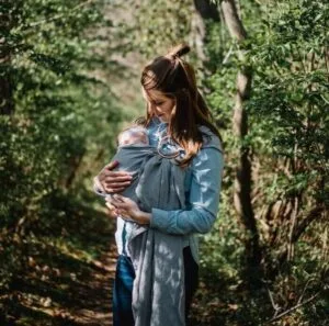 Atelier Portage bébé - Conseil en puériculture et parentalité - Stephanie Périnatalite - Nantes